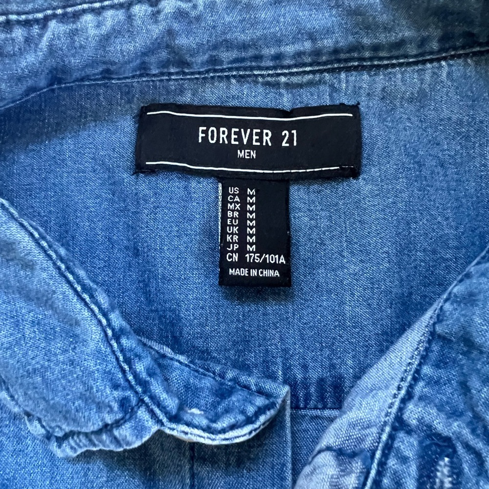 Forever 21 Men’s Blue Casual Button Down Jean Shirt - M - Picture 7 of 7